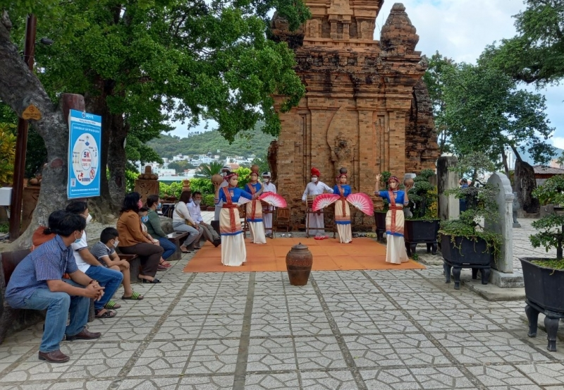 Liên kết Nam Trung bộ- Tây Nguyên để phong phú sản phẩm du lịch (25/10/2022)